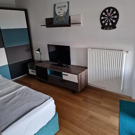 Apartma Nika Nokturno * Koper