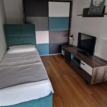 Hotel Apartma Nika Nokturno *