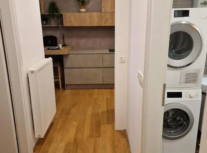 Apartma Nika Nokturno * Koper