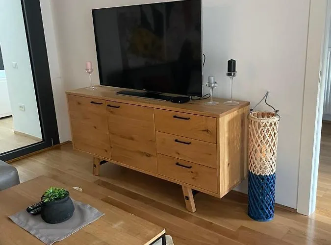 Apartma Nika Nokturno ホテル コペル