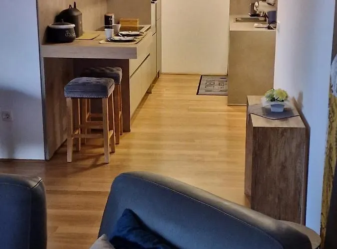 Apartma Nika Nokturno *