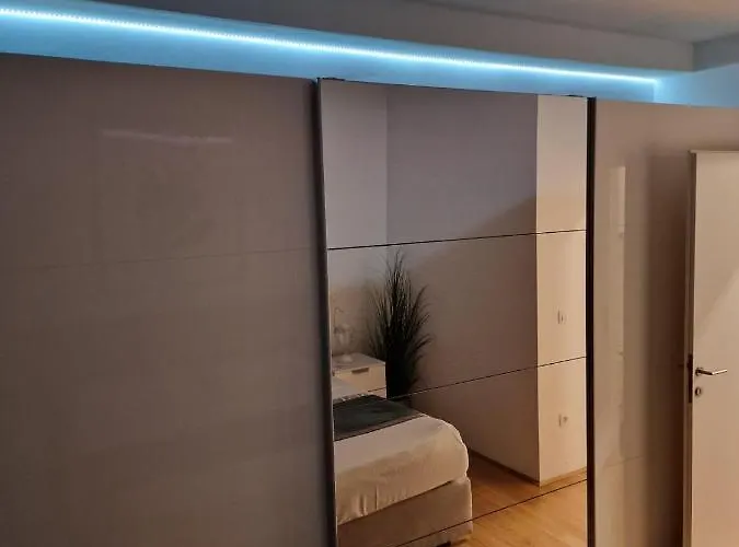 Apartma Nika Nokturno ホテル