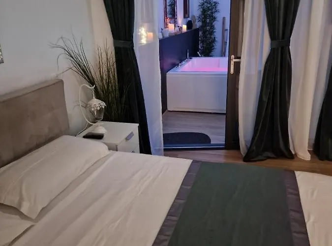 Apartma Nika Nokturno *