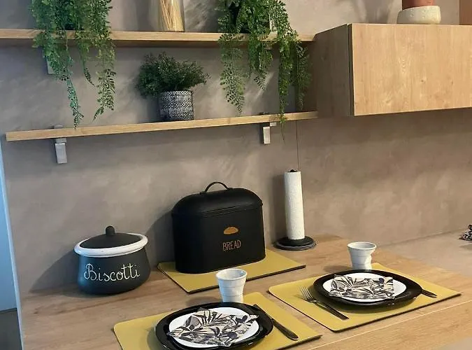 ホテル Apartma Nika Nokturno *