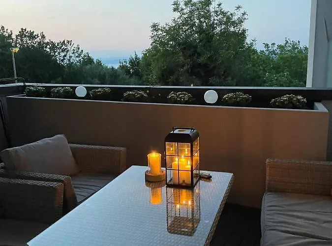 Hotel Apartma Nika Nokturno Koper