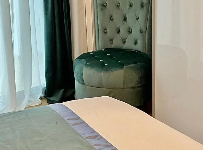 Apartma Nika Nokturno * コペル