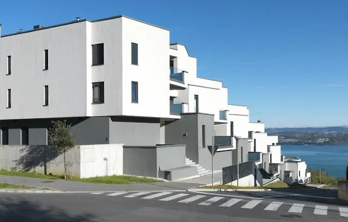 Apartma Nika Nokturno ホテル